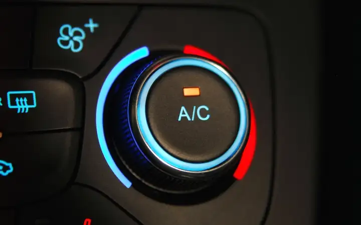 Vehicle air conditioning control dial