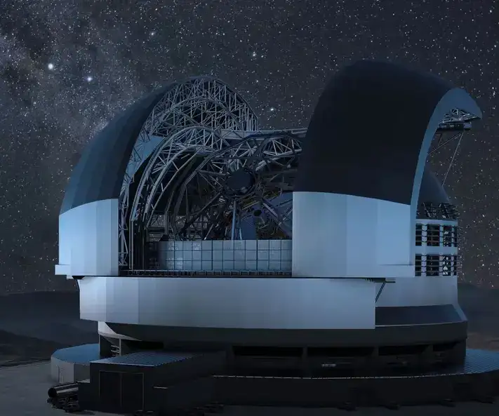 Das ELT (Extremely Large Telescope) auf dem Berg Cerro Armazones in Chile