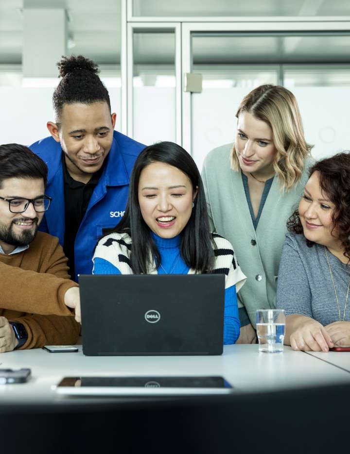 Un groupe d'hommes d'affaires