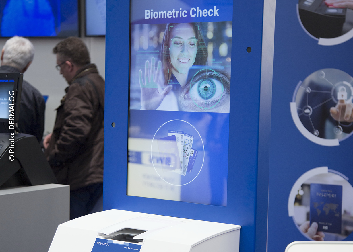 Escáner biométrico DERMALOG exhibido en la CeBIT 2017
