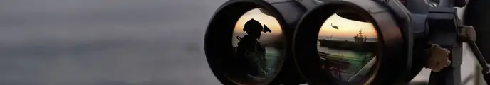 Defense - Binoculars - GettyImages_89614538 - retouched.jpg