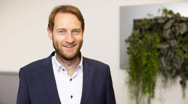 Portrait Image of Arne Kloke, Head of Service and Sustainability Management SCHOTT Pharma