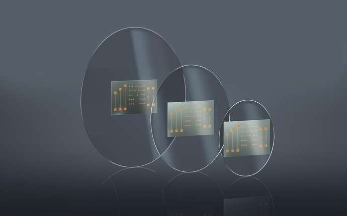 Drei Beispiele von SCHOTT® low-loss Glas 