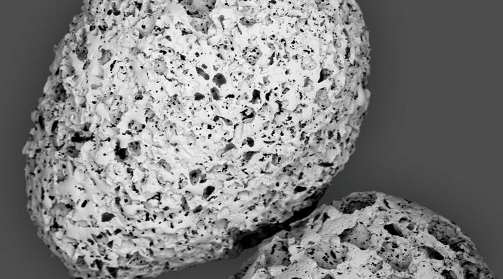 Close up of CoralPor® Macro-Porous glass particle
