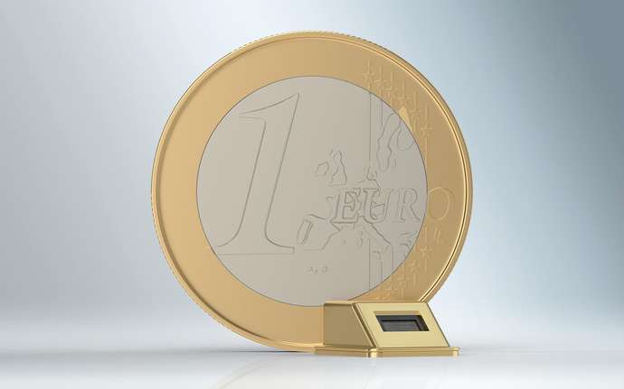 SCHOTT® LightView miniaturized side-emitting package for RGB laser chip next to Euro coin