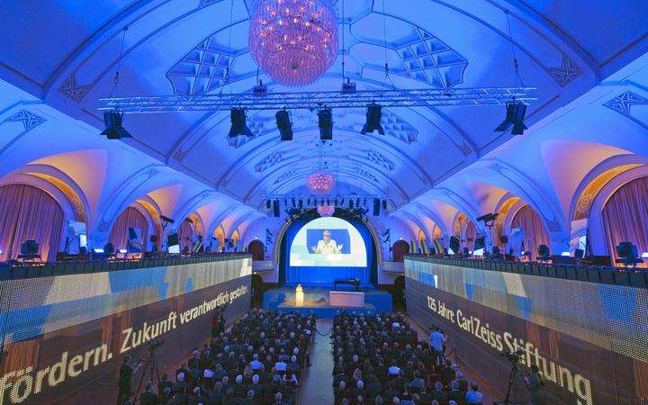 Ceremony for the 125th anniversary of the Carl Zeiss Foundation addressed by Chancellor Angela Merkel