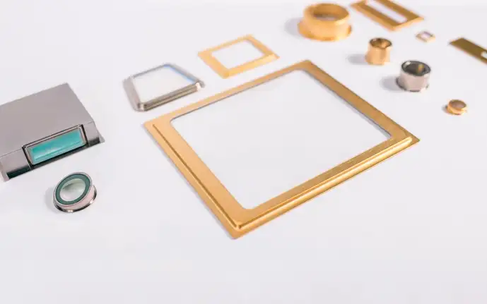Selection of MEMS lids in different sizes, shapes and colors