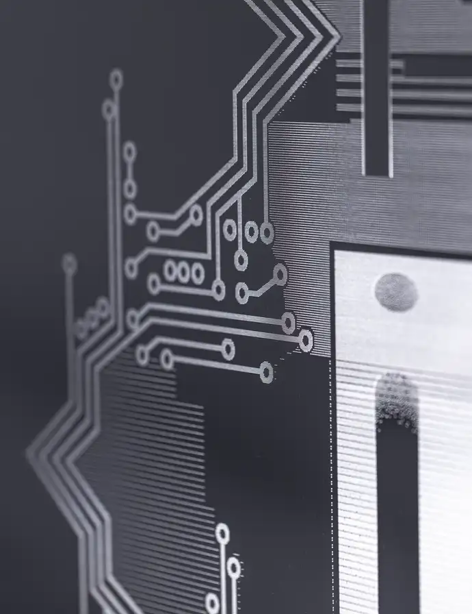 Glass panels that enable high-density interconnectors for advanced semiconductor packaging