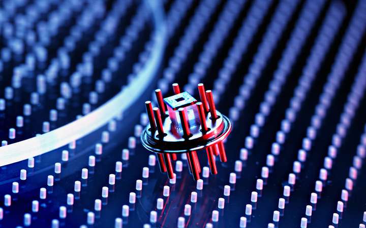 Microscopic pressure sensor for MEMS package