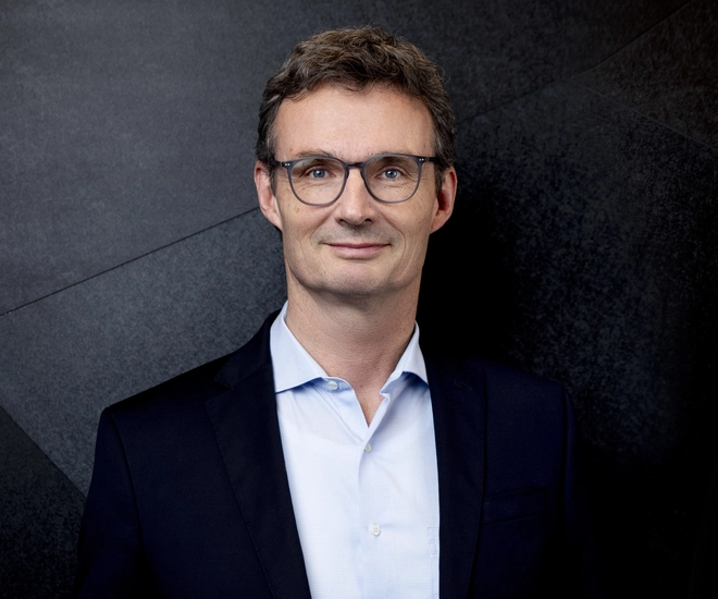 schott-pioneer-of-specialty-glass-ces-2025_Text Image Slide-01