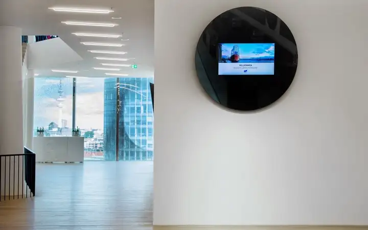 Circular display inside the Hamburg Elbphilharmonie made with SCHOTT MIRONA® glass