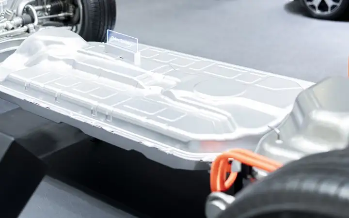 battery pack in immersed cooling system