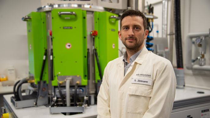 Serge Zihlmann, Project Manager R&D at mb-microtec in production