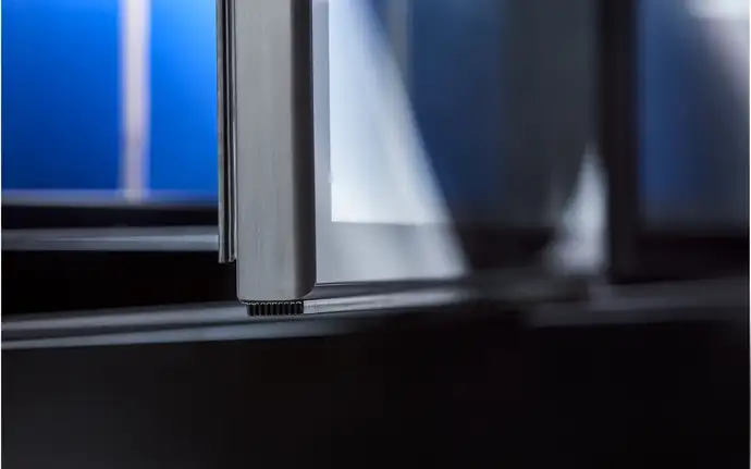 Front-on view of the SCHOTT Termofrost® Slimline glass door systems