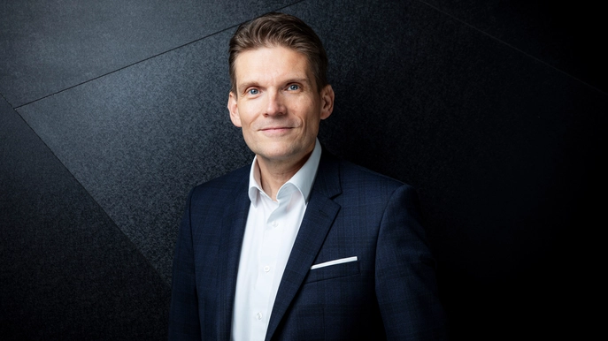 Portrait picture of Dr. Torsten Derr, Chairman of the Board of Management SCHOTT