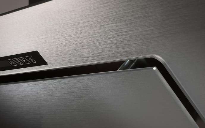 SCHOTT® MetalLook combina el aspecto elegante del acero inoxidable con las ventajas del vidrio