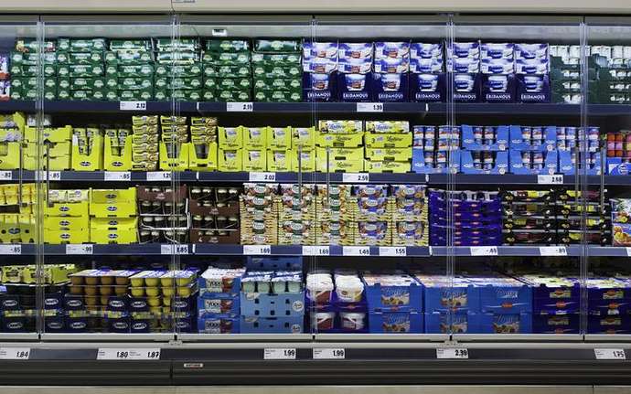 Supermarket chiller cabinets with glass doors from SCHOTT