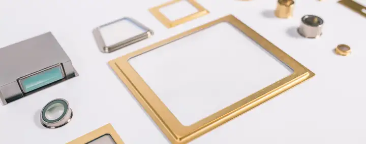 Selection of MEMS lids in different sizes, shapes and colors