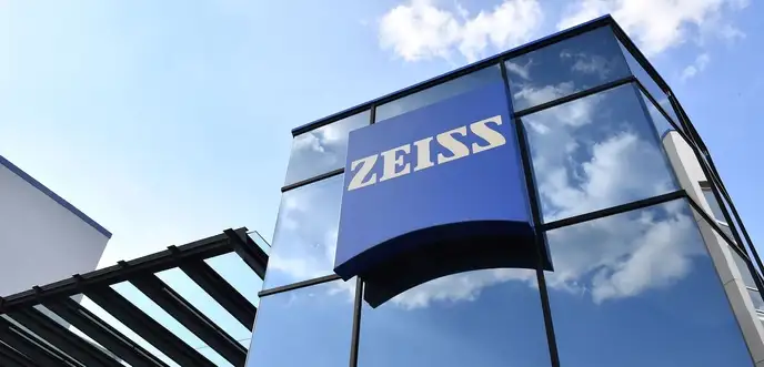 ZEISS 기업 로고