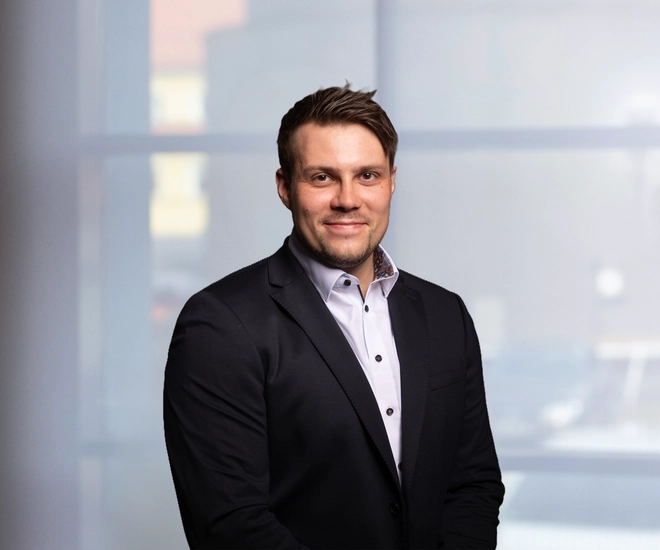 Testimonials Teaser-05