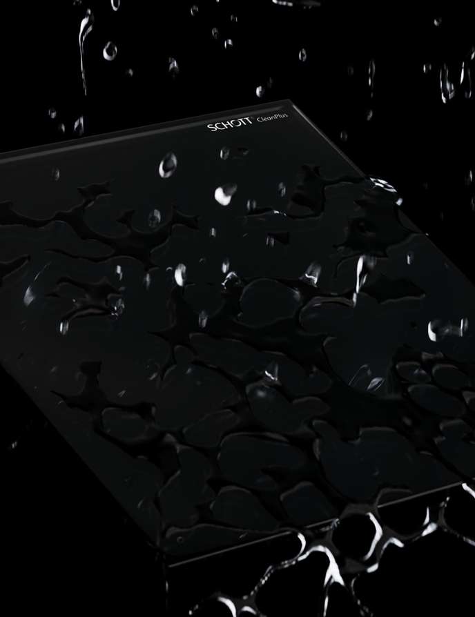 Water drops on a glass panel with SCHOTT® CleanPlus coating