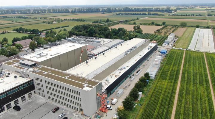 Aerial shot of SCHOTT’s Pharmaceutical Systems business unit in Müllheim, Germany