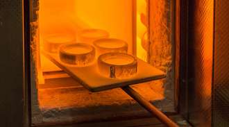 Sealing glass is put into a high temperature oven	