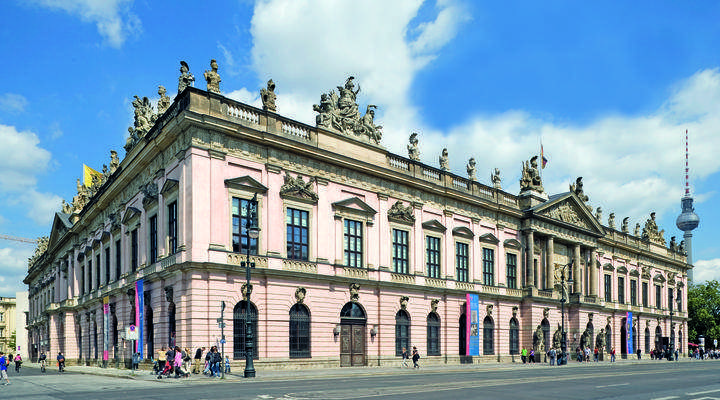Exterior of the German Historical Museum in Berlin with windows made from RESTOVER® glass for restoration