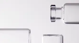 Close-up of SCHOTT glass tubes and a SCHOTT Pharma vial